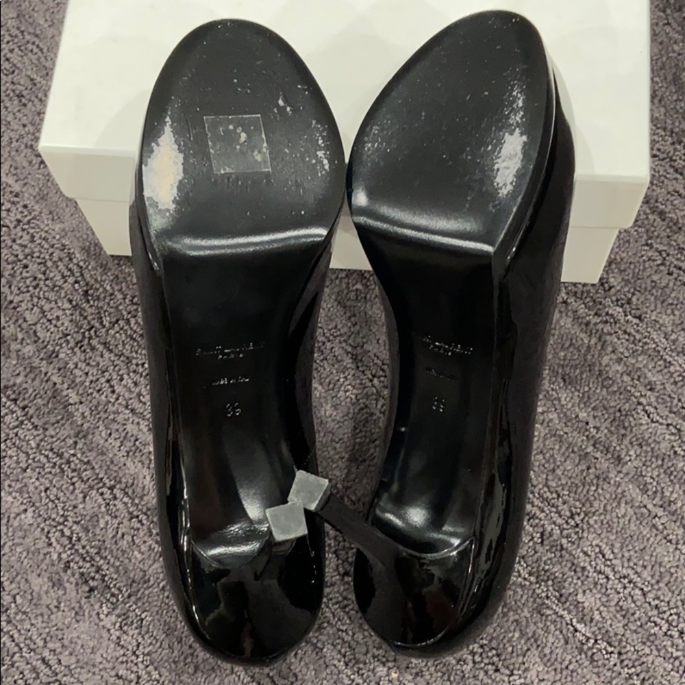 Shoes - Picture 4 of 4